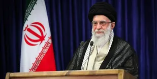 تحریم&zwnj;های آمریکا علیه ملت ایران جنایت است/ کمک مومنانه؛ مصداق انقلابی&zwnj;&zwnj;گری