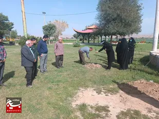 کاشت ۴۰۰ نهال به مناسبت روز درختکاری در گتوند