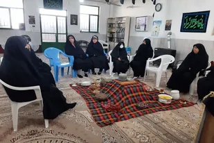 حلقه های یلدایی در پایگاه مقاومت بسیج سرخه برگزار شد