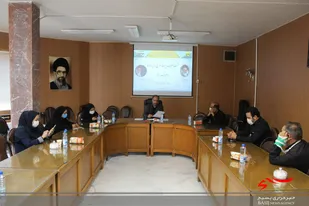 نشست خبری مدیر توزیع برق نهاوند با خبرنگاران