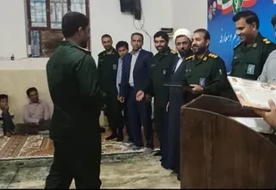 مراسم تکریم و معارفه فرمانده حوزه حضرت صاحب الزمان (عج) کریان میناب برگزارشد