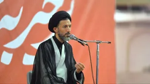 ثمره شجاعت ملت ایران &laquo;غیرت&raquo; است/ مسئولان باید برای کاهش مشکلات اقتصادی پیشگام باشند