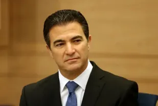 &laquo;یوسی کوهن&raquo; رئیس سابق موساد به فساد مالی متهم شد