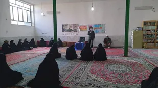 نشست بصیرتی هفته بسیج در پایگاه بسیج معراج