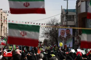 خروش مردم قم در راهپیمایی باشکوه ۲۲ بهمن