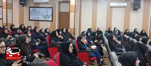 برگزاری دوره چگونگی کاربست ساحت تربیتی زیستی بدن در بوم در زاهدان