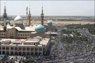 آمادگی سپاه برای اعزام زایران مرقد مطهر امام(ره) از بام ایران