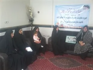 دیدار بسیجیان حوزه حضرت معصومه(س) صالح&zwnj;آباد با خانواده شهید اکبری