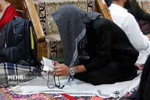 اعتکاف تمرین انقطاع از غیر و عیار معنوی انقلاب اسلامی