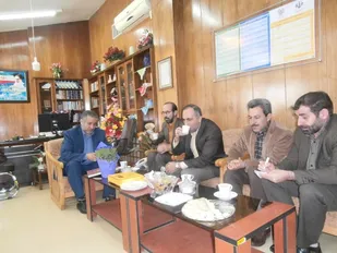 در حوزه فرهنگ و هنر با برنامه ریزی مناسب می توان با تولید و خلق آثار هنری فاخر، برای اهالی فرهنگ و هنر، اشتغال ایجاد گردد