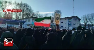 تشییع پیکر شهدای مطهر با دو عَلَم؛ قرآن و پرچم جمهوری اسلامی ایران