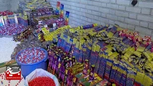 کشف بیش از ۲۹۵ هزار عدد مواد محترقه در اردبیل