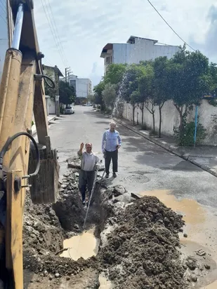 آب&zwnj;رسانی با همت جهادگران