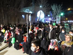 برگزاری مراسم جشن خیابانی به مناسبت پیروزی انقلاب اسلامی توسط بسیجیان پایگاه روح الله