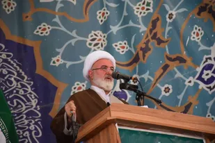 امام جمعه شاهرود از &laquo;عمل زینبی&raquo; ملت ایران تا &laquo;جنایت جنگی&raquo; در استادیوم تختی می&zwnj;گوید