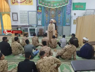 سیمای آگاهی؛ تبیین نقش محوری جوانان  در دیدار مسئول دفتر نمایندگی ولی فقیه با سربازان وظیفه حاجی&zwnj;آباد