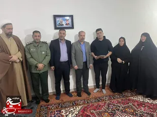 دیدار از خانواده شهدای دانش آموز جنگ ۱۲روزه