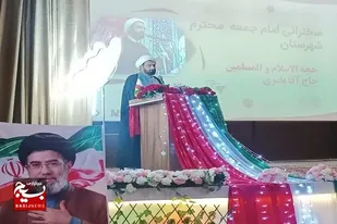 معلمان افسران جبهه فرهنگی و عقیدتی انقلاب هستند