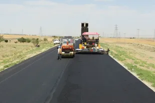 انجام ۲۶۲ کیلومتر روکش آسفالت در راه&zwnj;های استان همدان