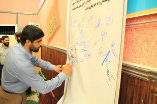 محکومیت جنایات علیه مسلمانان میانمار با امضای تومار