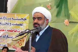 خداوند صفات الهی خود را در انسان به ودیعه گذاشته تا کار خدایی کند