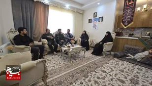 دیدار معاون هماهنگ&zwnj;کننده سپاه استان البرز، با خانواده شهیدان استان