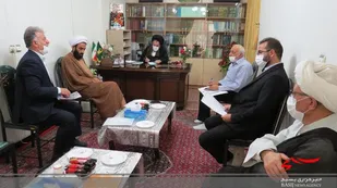 دیدار اعضاء خانه طلاب خمینی شهر با امام جمعه