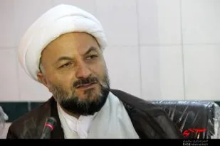 حقیقتا امروز کار حسینی،ایستادگی در مقابل دنیای پوشالی استکبار است