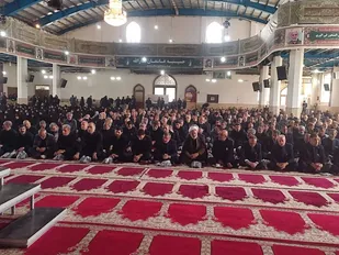 اجتماع بزرگ خادمیاران شهر زنجان در آستانه دهه کرامت+ تصاویر