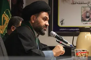 کرامت انسانی و خدمت به مردم باید سرلوحه همه مسئولان باشد
