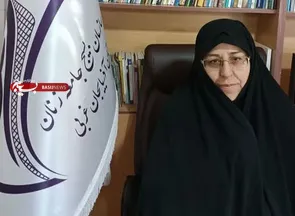 مسئول بسیج جامعه زنان سپاه شهدای آذربایجان‌غربی؛
زنان آذربایجان‌غربی روایتگر حماسه و ایثار در هفته دفاع مقدس می‌شوند