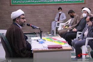 پاسدار پرچم&lrm;دار حفاظت از انقلاب و دین اسلام است