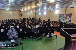 همایش من و مکتب عمو قاسم در ملایر برگزار &zwnj;شد