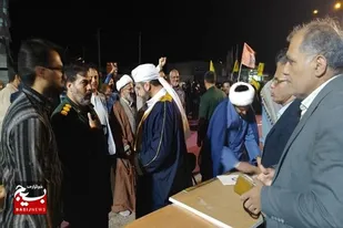 میز خدمت جهادی ادارات در میان مردم محمدآباد برپا شد