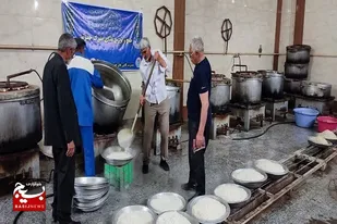 ۱۵۰۰۰۰ پرس غذای گرم بین عزاداران و نیازمندان استان سیستان وبلوچستان توزیع شد