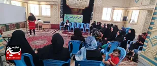 کمک های مومنانه و دوره های توانمندسازی زنان محله