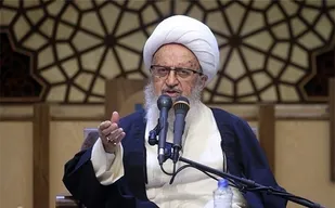نامه آیت&zwnj;الله مکارم شیرازی برای پایان دادن به یک اعتصاب غذا