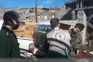 میز خدمت به مناطق زلزله زده در روستای بالسین میانه برپا شد