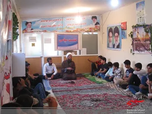 عزت ما در گرو مقاومت است