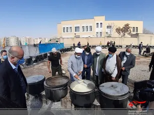 پخت و توزیع ۷۲ دیگ غذابه مناسبت هفته احسان و نیکوکاری