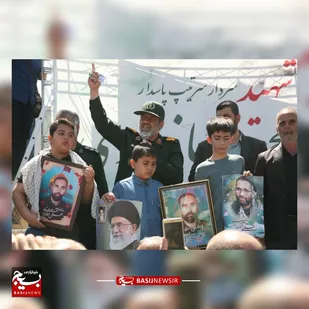 &nbsp;

روز قدس، روز احیای آرمان های اسلام در نابودی دنیای استکبار است