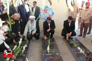 ادای احترام استاندار همدان به مقام والای شهدای شهرستان ملایر