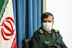 پاسداران، با هر قدرتی که استراتژیک ایران را تهدید کند، مقتدرانه مقابله می کنند