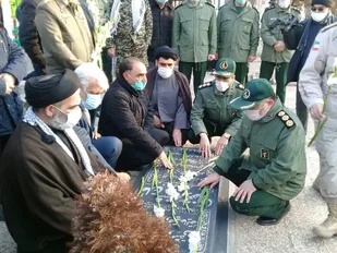 آئین عطرافشانی شهدا در سلماس برگزار شد