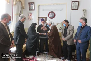 دیدار مسئولان شهرستان دامغان با خانواده معظم شهیدان طوسی به روایت تصاویر