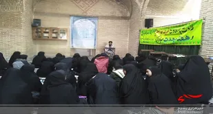 جشن میلاد با حضور دانش آموزان دختر