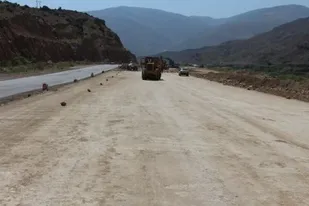 ۶ کیلومتر از جاده ترانزیتی آزادشهر به شاهرود به&zwnj;سازی و آسفالت شد