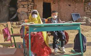 همدلی با دهدلی