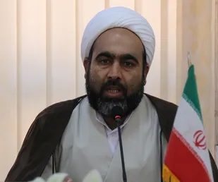 همزمان با هفته بسیج ۴۰۰ پرس غذای گرم بین نیازمندان این شهر توزیع گردید