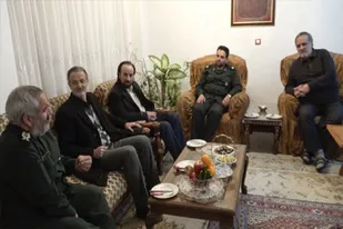 هنرمندان نقش ارزشمندی در انتقال ناگفته&zwnj;های دستاوردهای انقلاب اسلامی دارند/ دهه فجر فرصتی بی نظیر برای گره زدن هنر هنرمندان با آرمان های امام و رهبری است